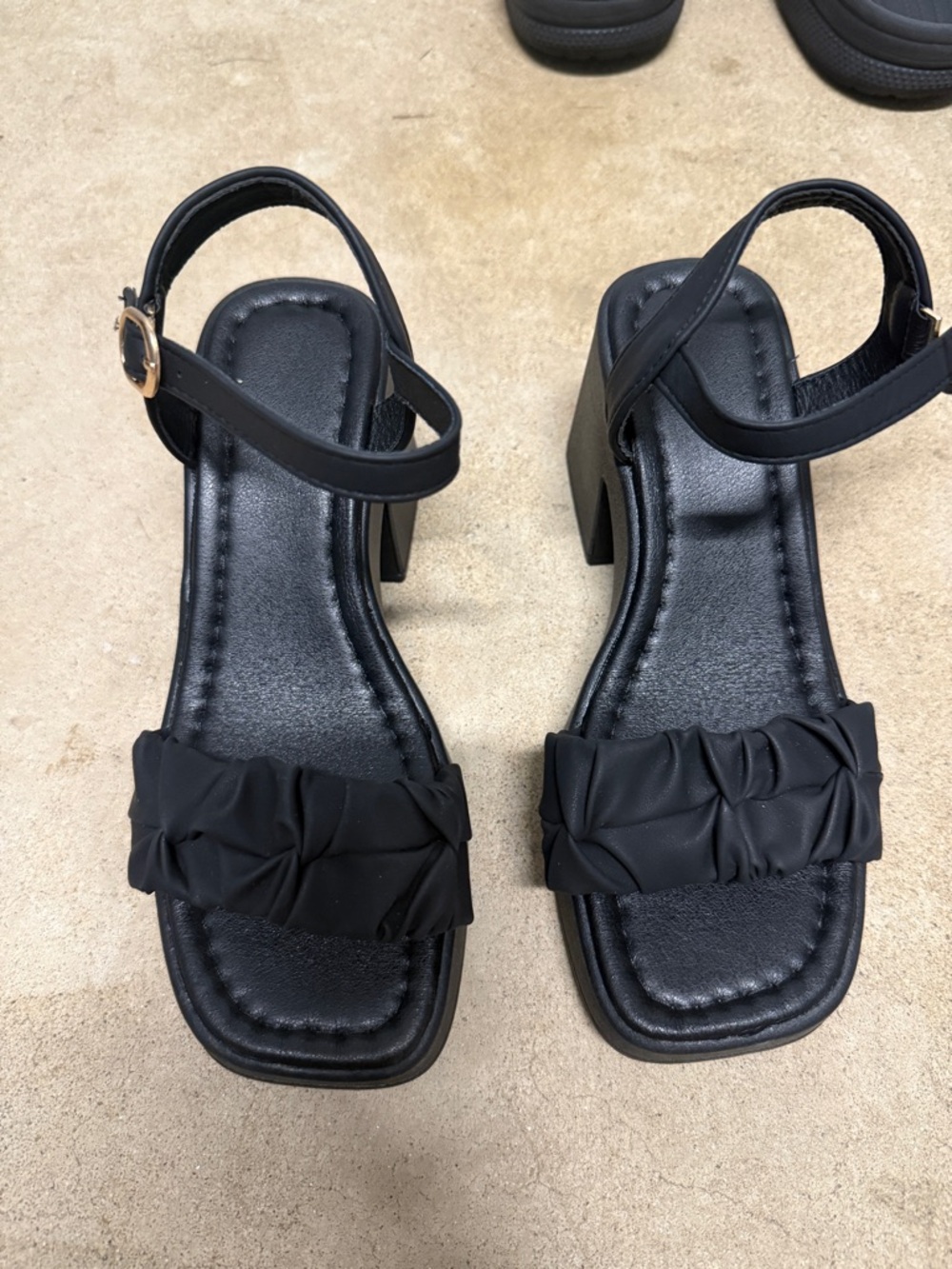 Women's Black Ruched Strap Block Heel Sandals